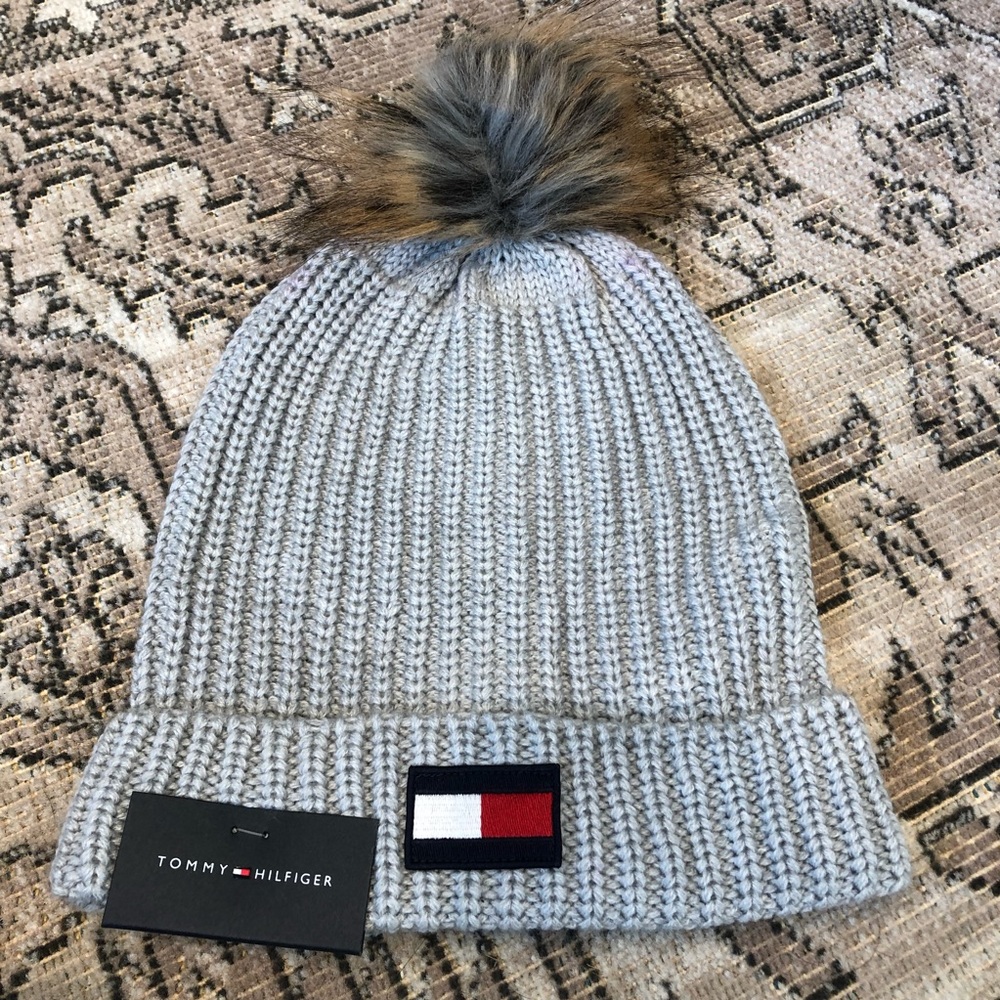 Tommy hilfiger beanie winter knit gray womans hat faux fur ball top